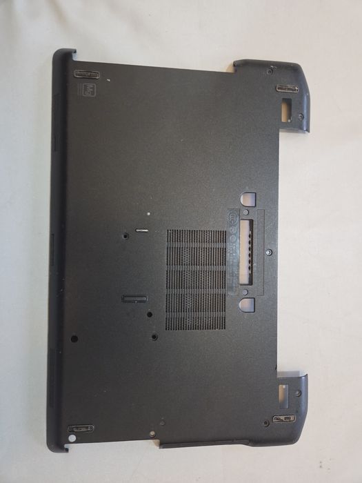 Sprzedam dolną zaslepke klape do laptopa DELL latitude E6320