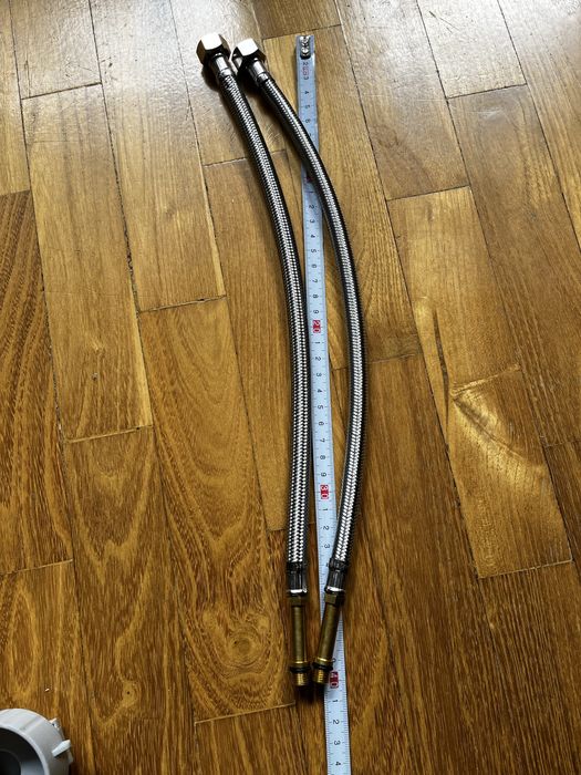 Wężyki do baterii marki Ferro 40 cm, nowe, cena za 2 sztuki