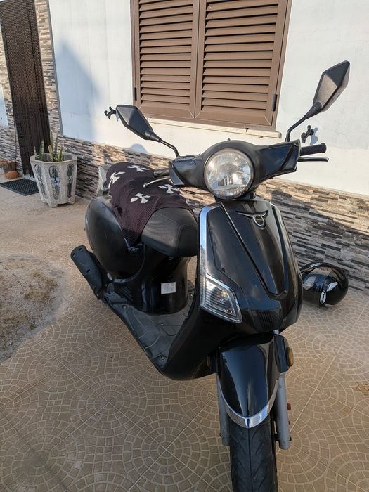 Vendo mota 50cc a funcionar perfeitamente