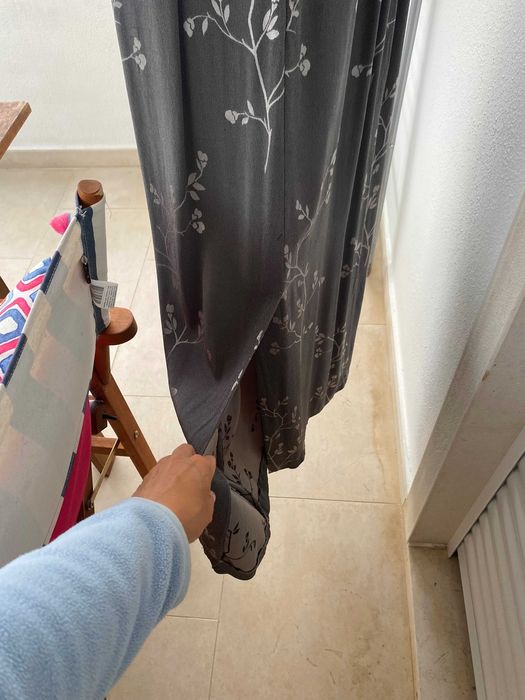 Vendo vestido cinzento