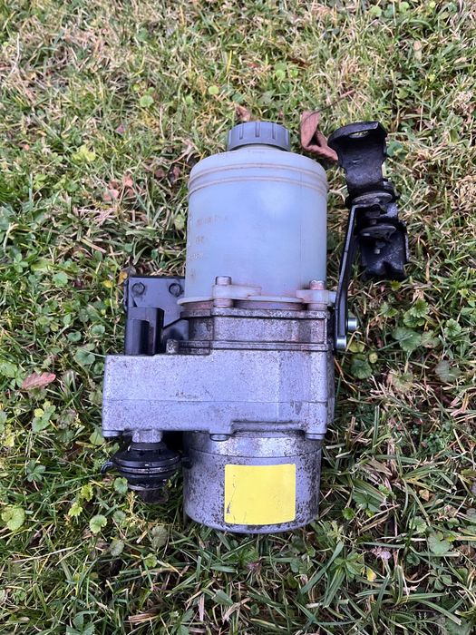 Pomp wspomagania Polo 9N