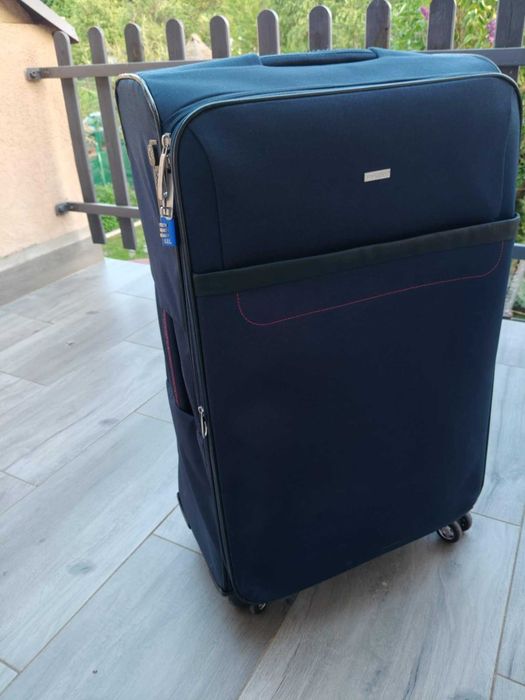 Walizka duza na kółkach