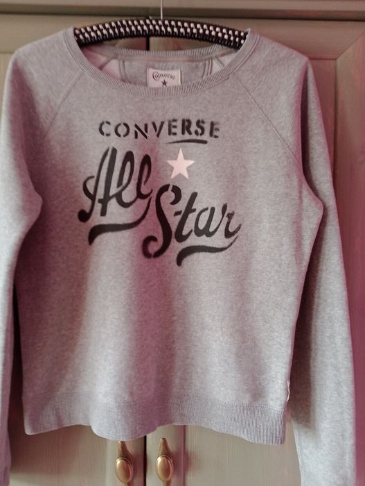 Firmowa bluza z  aplikacją