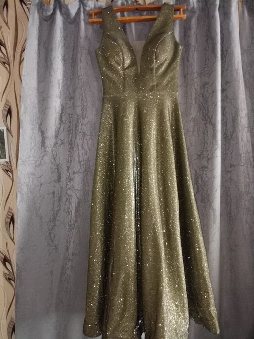 Випускна-вечірня сукня