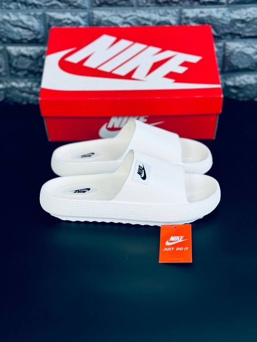 Женские шлепки тапочки Nike/шлепанцы для улицы/ качественные слансы