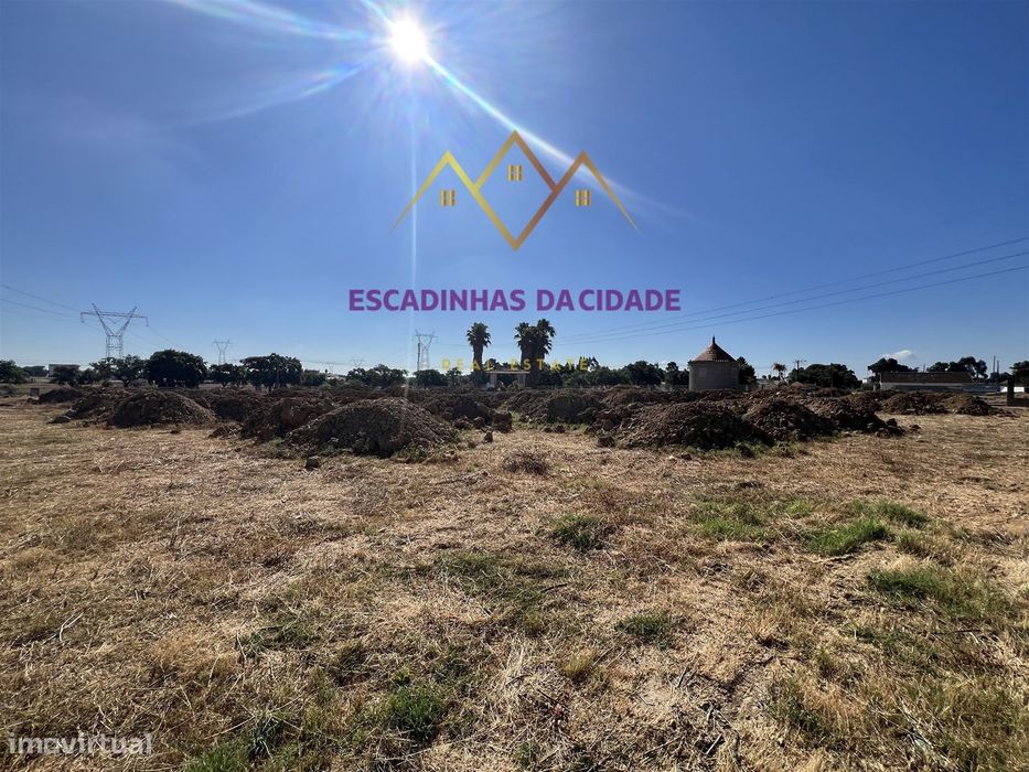 Terreno Com Projecto Para Construção 12 Moradias, Para Venda Em Palmel