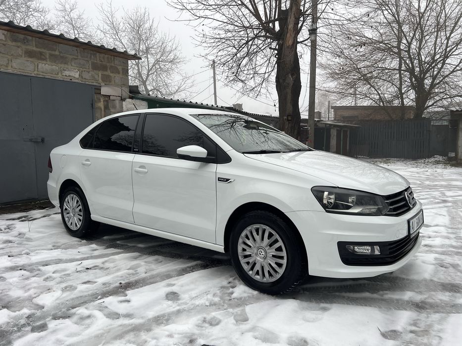 Продам свій Офіційний Фольксваген Поло 1,6 МРі automatic