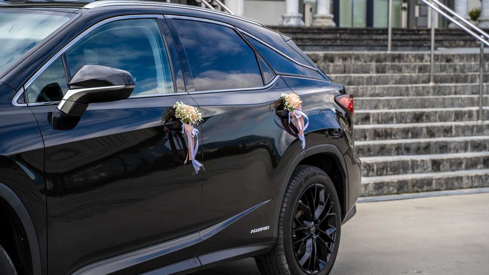 CZARNY LEXUS DO ŚLUBU - Wynajem Prestiżowego Lexusa w Małopolsce
