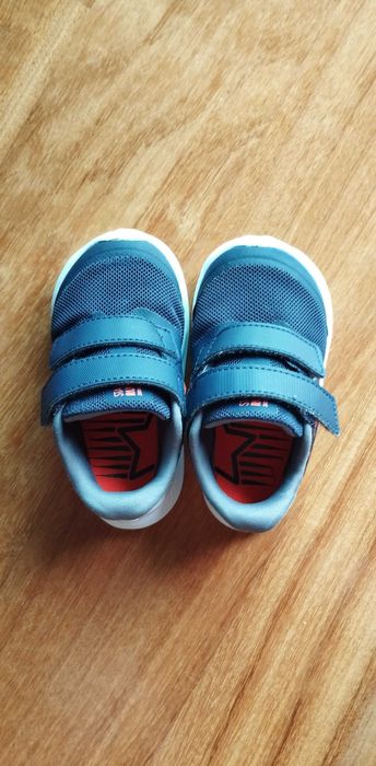 Sapatilha NIKE Star Runner 2