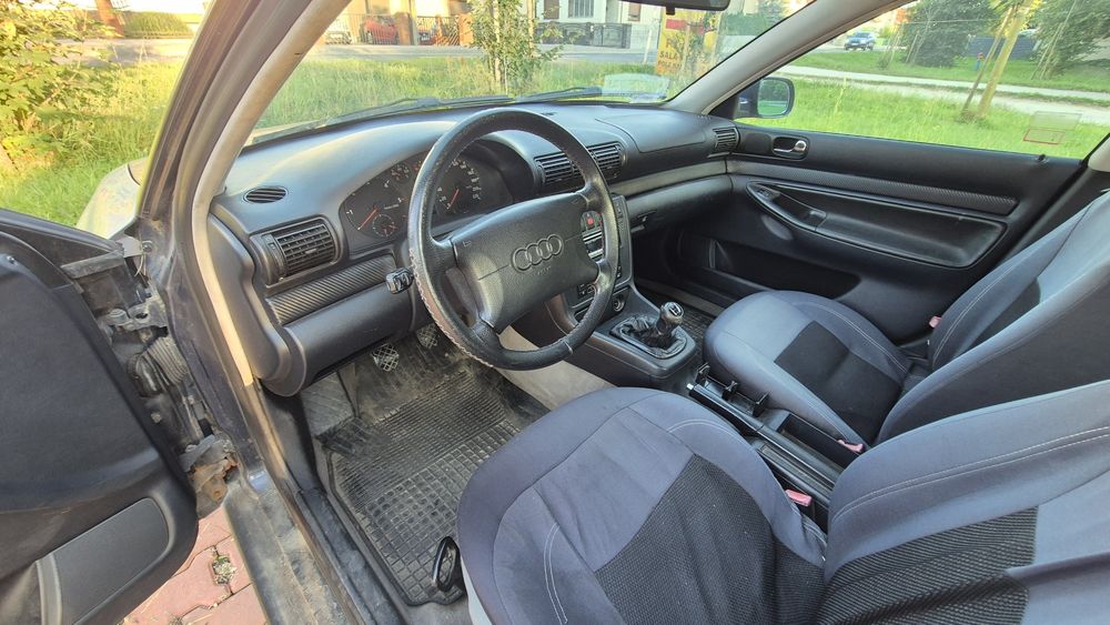 Audi A4 B5 1.9 TDI 110KM sedan 1997r.
