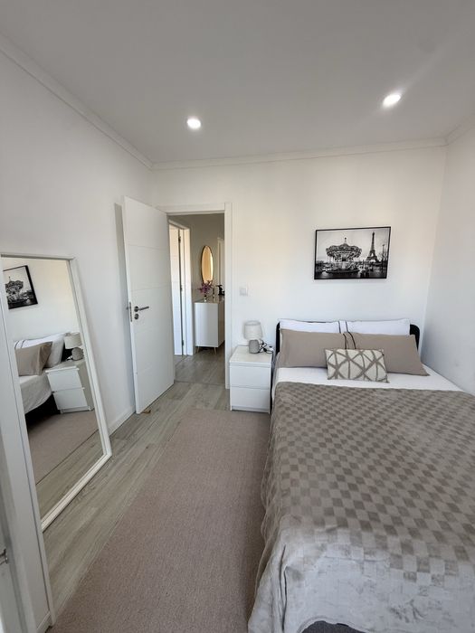 Quarto individual para arrendar- Mem Martins