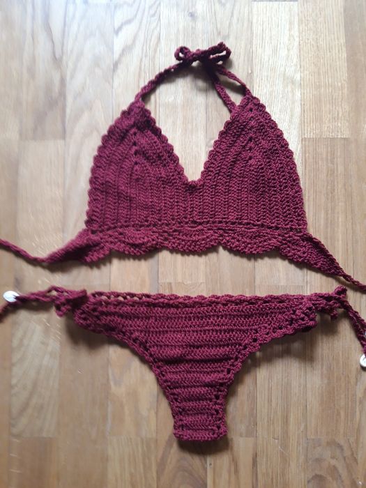 Conjunto de biquini de malha de cor bordeaux - NOVO!
