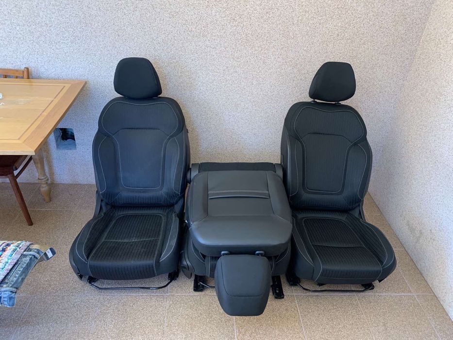 Продам сидения С Рено Меган 4