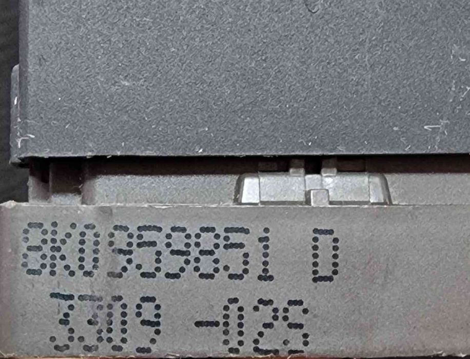 Comando / Botão / Interruptor Vidros Frente Esquerdo 8K0959851 - 797