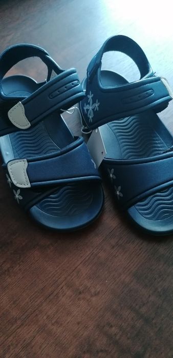 Sandalki Nowe z metka (17cm wkladka stopy)