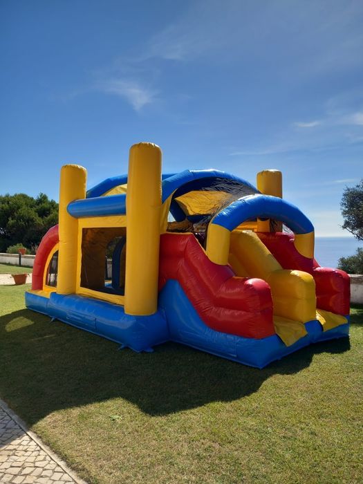 Insuflaveis & trampolins