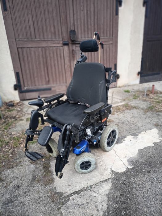 Wózek inwalidzki elektryczny