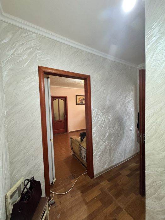 Продам 2-х кімнатну квартиру на Вокзальній вул.Курсовий п-к