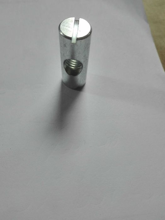 Гайка цилиндрическая М8 х 30мм, D=12мм, симметричная,одинарная,ЦБ.