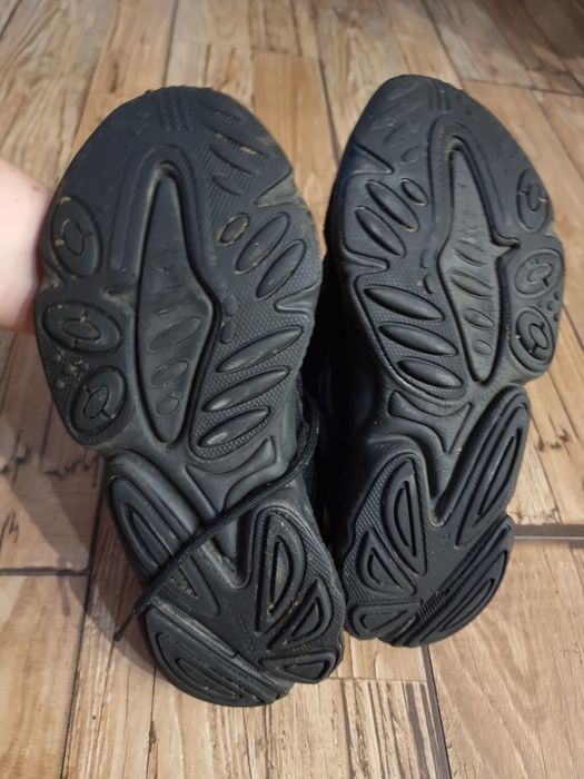 Кросівки Adidas Ozweego чорного кольору.