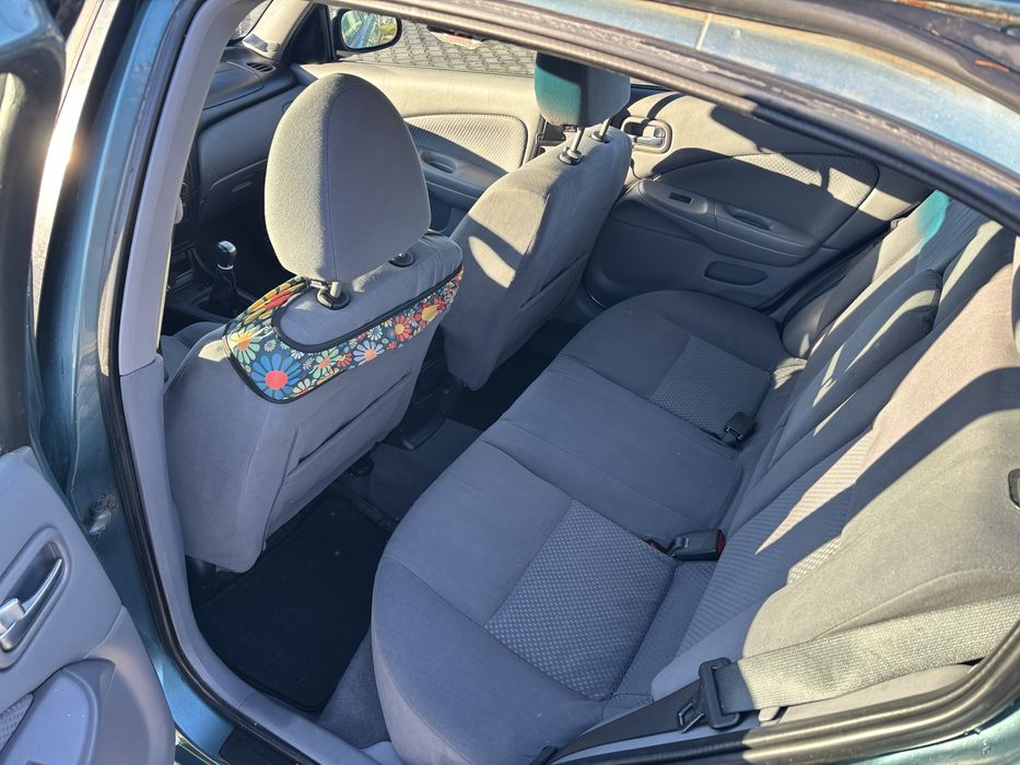 Nissan Almera (2003) - niski przebieg