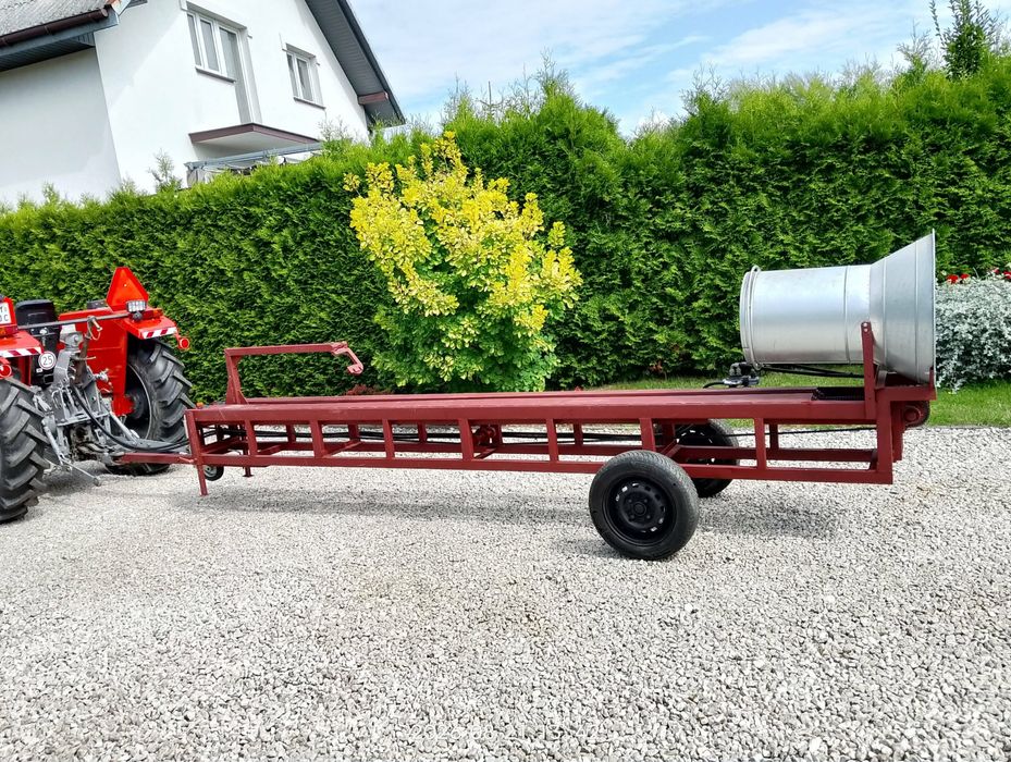 Pakowaczka do choinek mechaniczno-hydrauliczna
