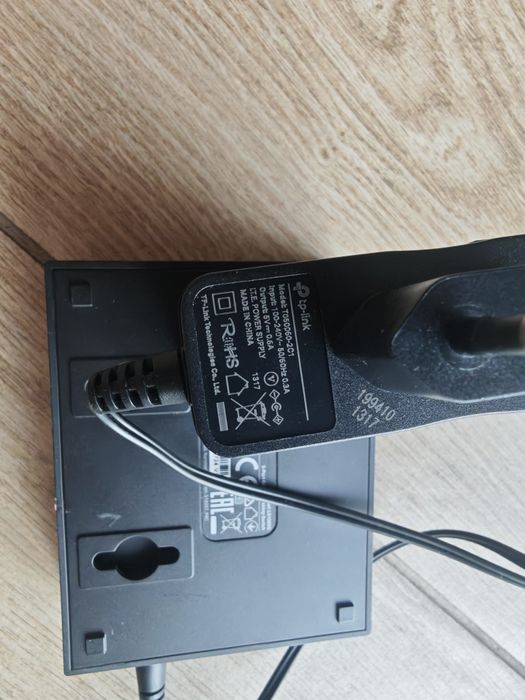Switch przełącznik tp-link LS1005G