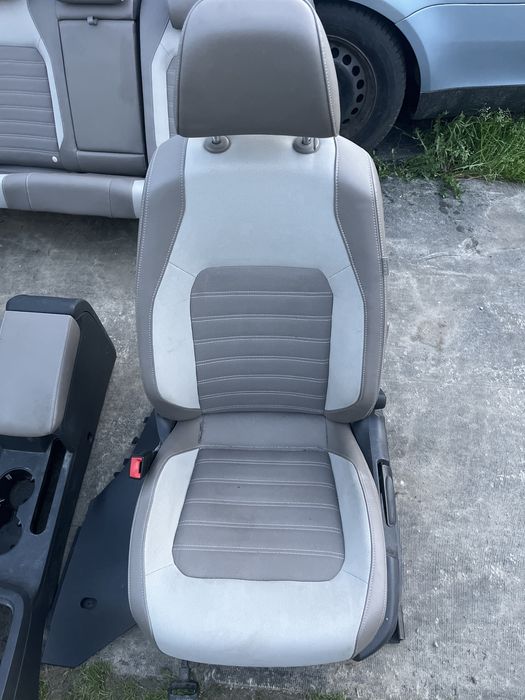 Сідушки VW Jetta 6 салон джета 6 крісла джета VI