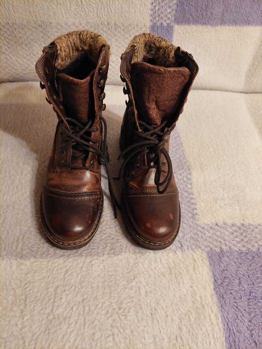 Buty górskie, damskie.