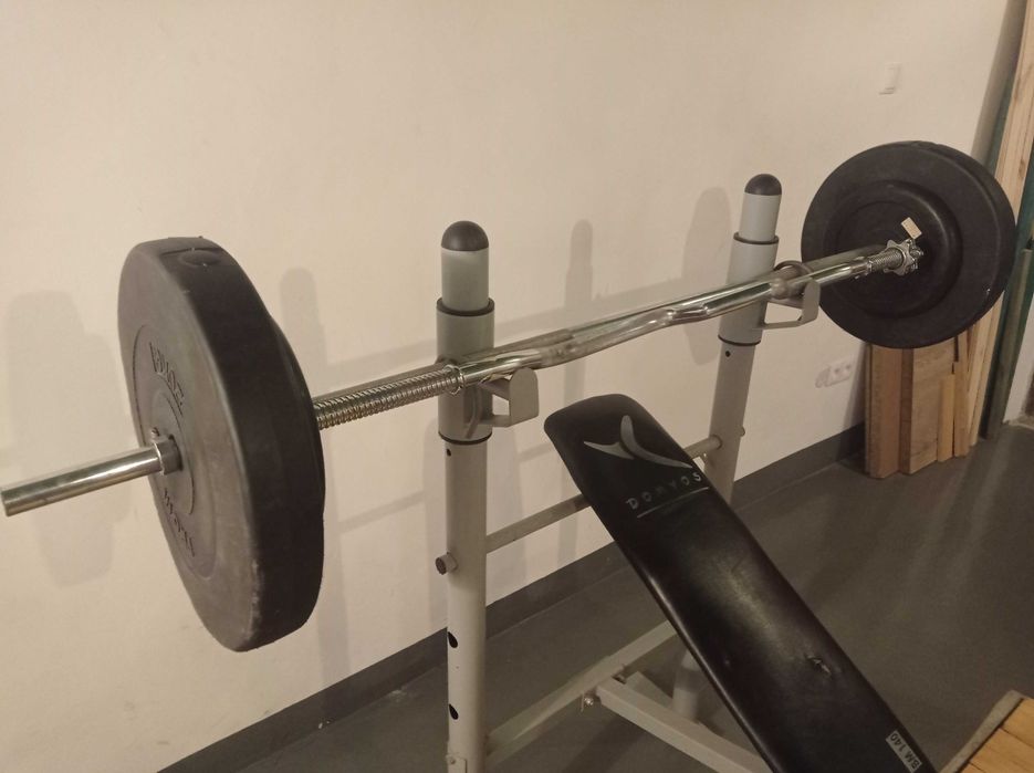 Sprzedam ławkę do ćwiczeń + sztanga + gryf łamany + 60kg