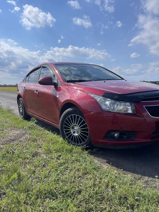Автомобіль Шевроле Круз