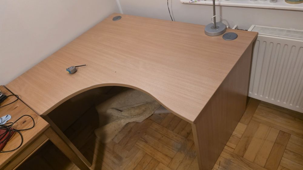 Biurko narożne z nadstawka