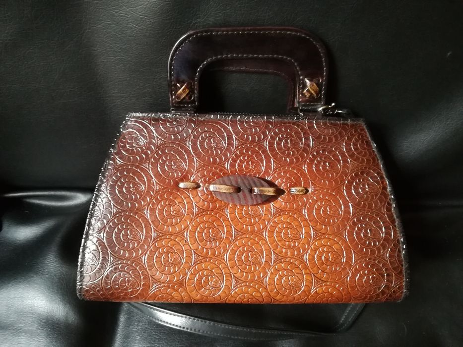 Elegancka, ręcznie szyta torebka damska, brąz.