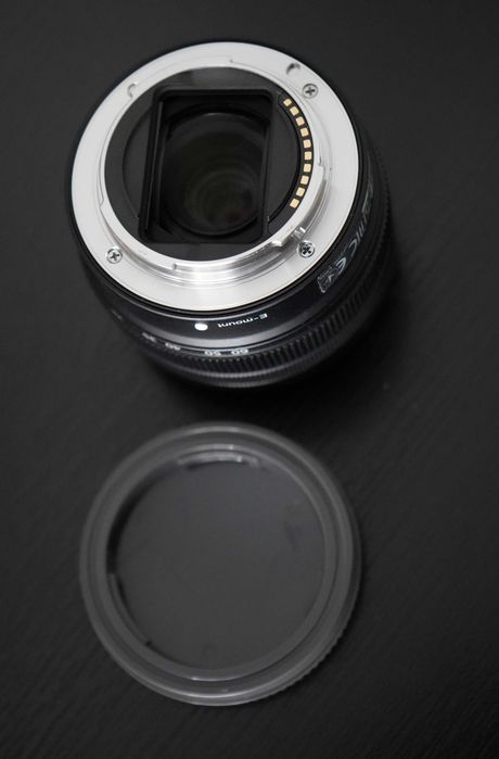 Sony FE 28-60mm F4-5.6 (NOVA)