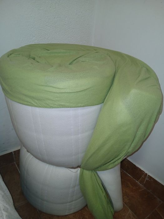 OFEREÇO colchão cama de solteiro