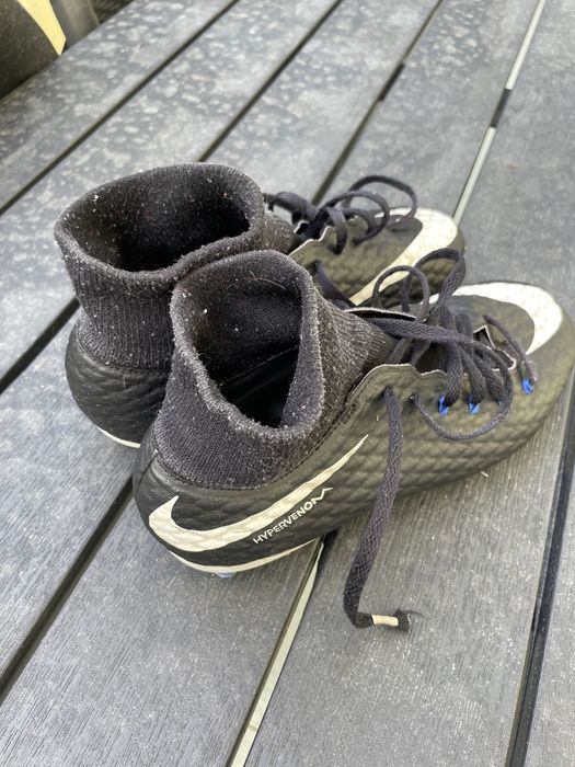 Chuteiras marca Nike 36