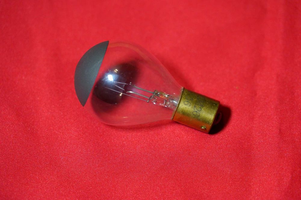 Измеритель. лампа 59Вт  26  56г.    новая