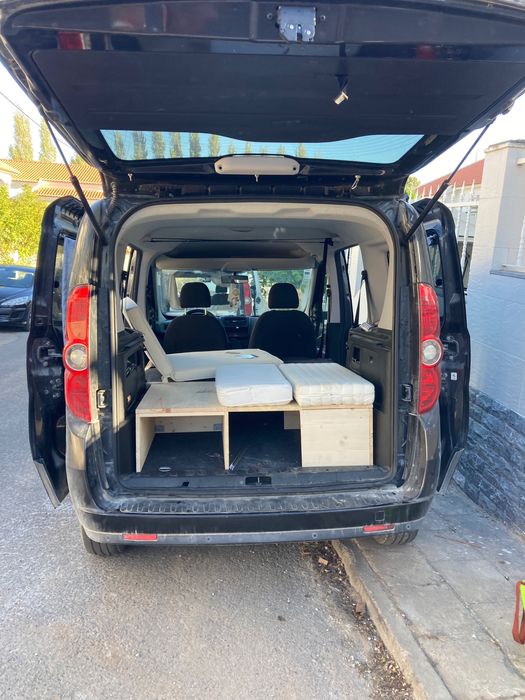 Fiat Doblò 1.3 Multijet (2011) – Inclui módulo camper amovível