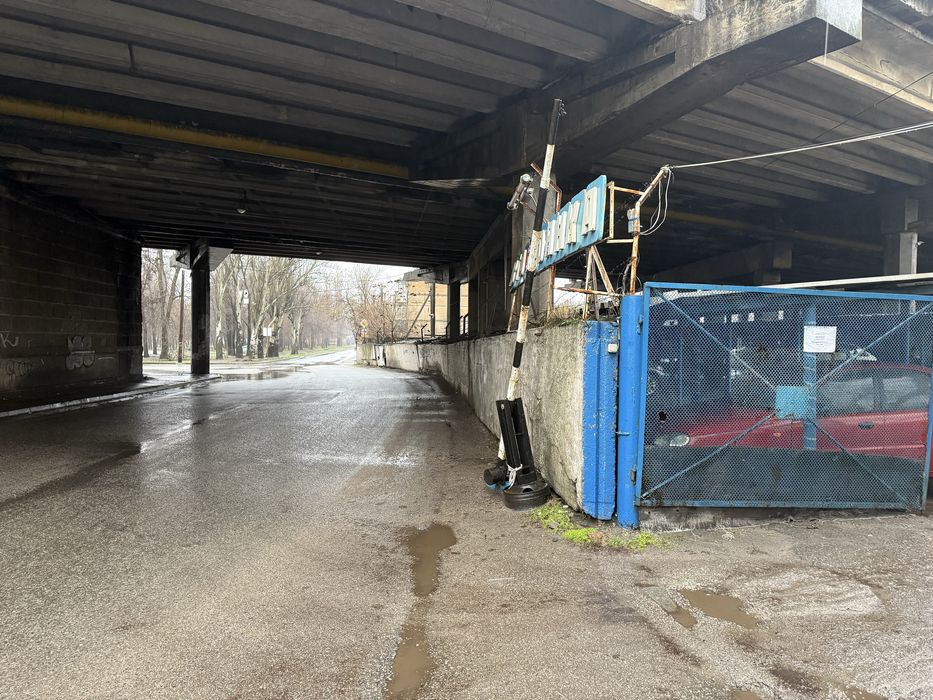 Продам Автостоянку