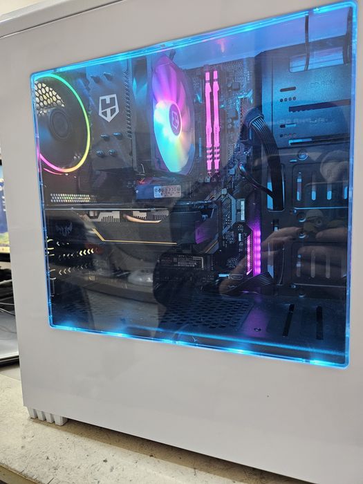 Computador gaming - semi novo com garantia