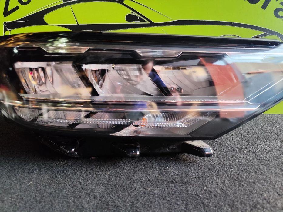 VW PASSAT B8 FAROL LED DIREITO - FF627