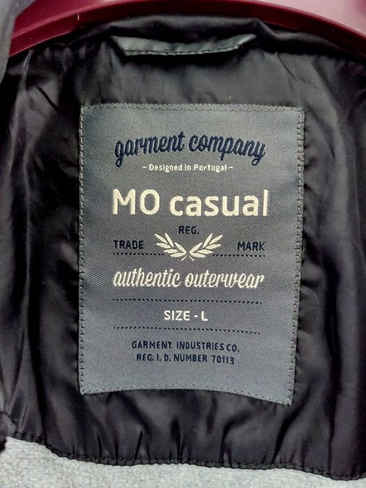 Casaco preto impermeável (L)