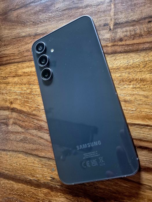 Samsung S23 FE + dodatki