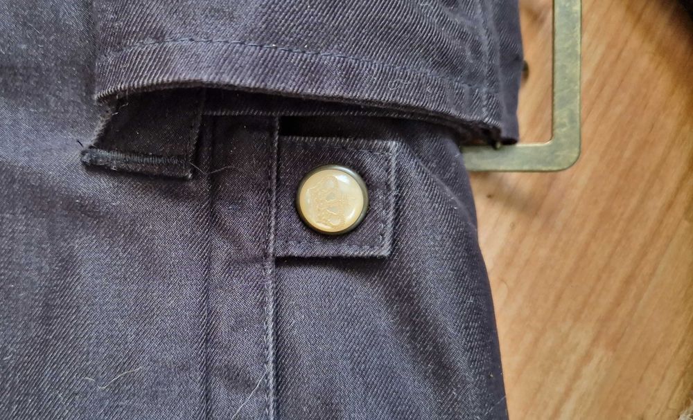 Brązowa krótka kurtka z futerkiem Adidas S