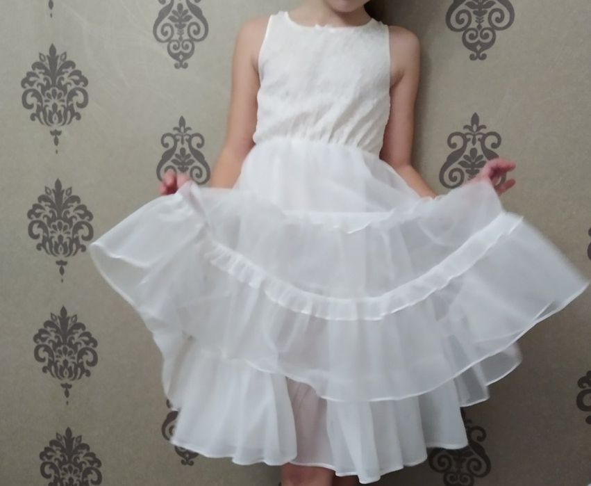 Карнавальне плаття M&S 5-6-7 біле нарядне платье сукня дівчинка