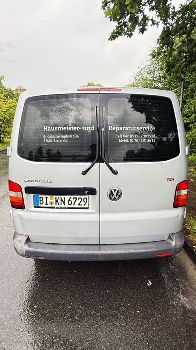 Volkswagen VW Caravelle T5 2.5 TDI 130 KM 9-osobowy 2 komplety opon