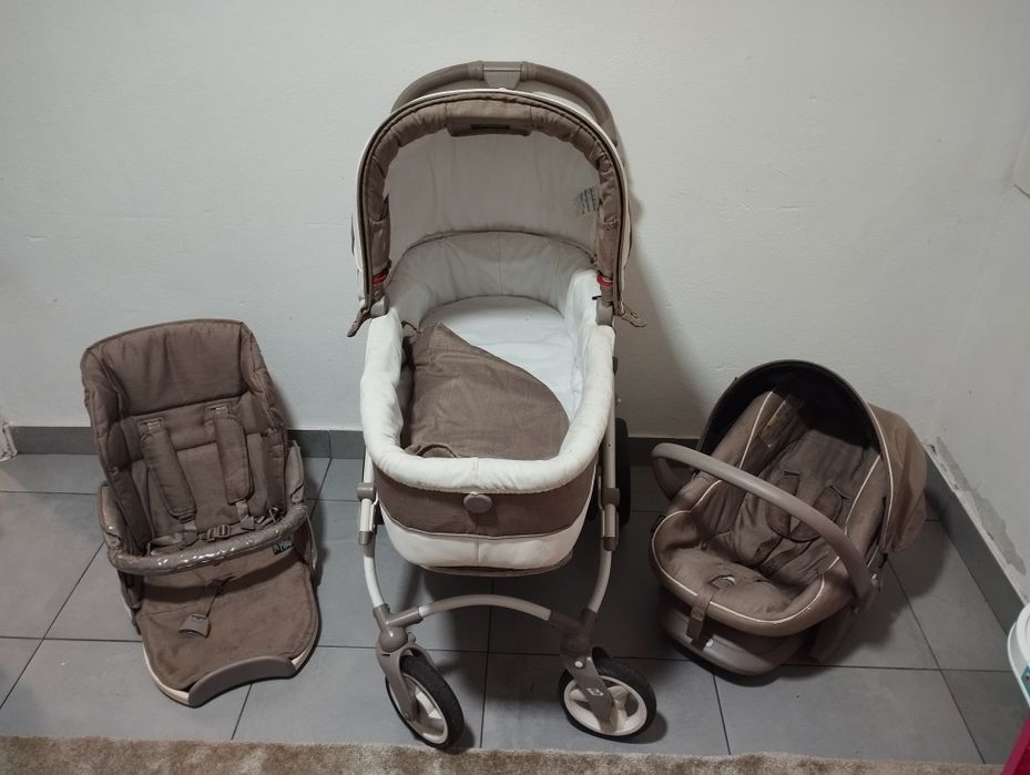 Carrinho de bebê trio