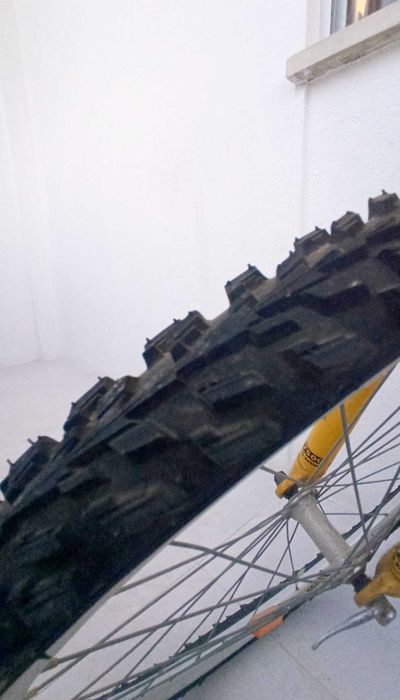 Bicicleta Montanha Confersil/Shimano + oferta de pack de acessórios