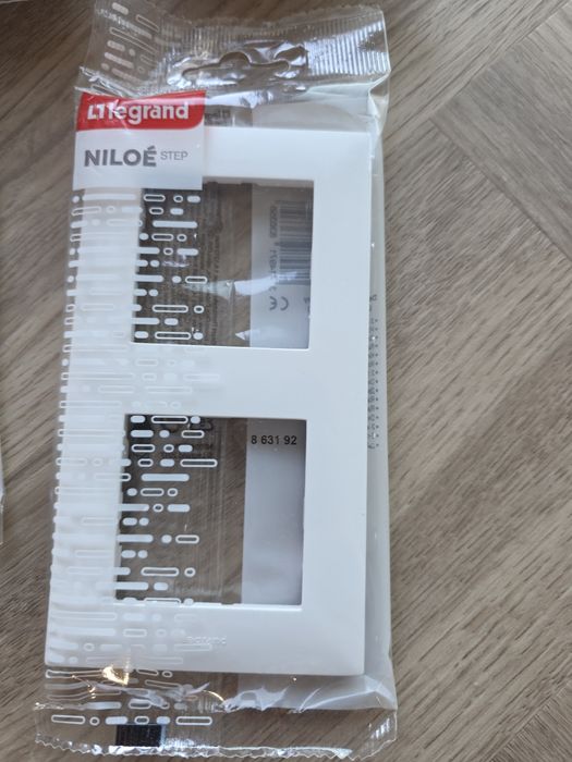 Gniazdka Legrand Niloe Step