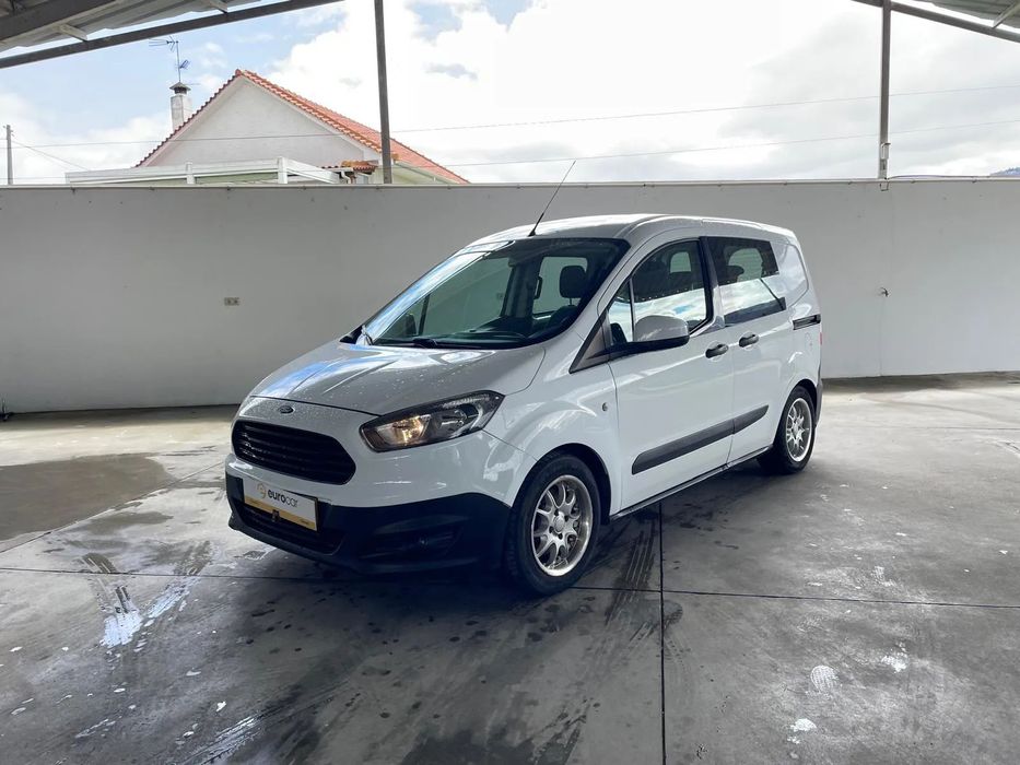 Ford Tourneo Courier 1.5 TDCi Ambiente